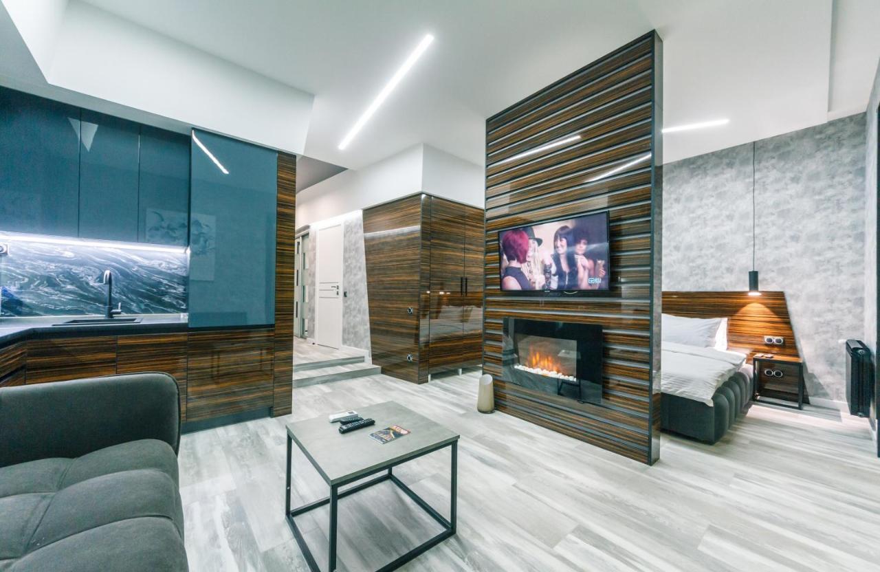 Luxury Apartments Arena Guliver Kyiv Exterior photo