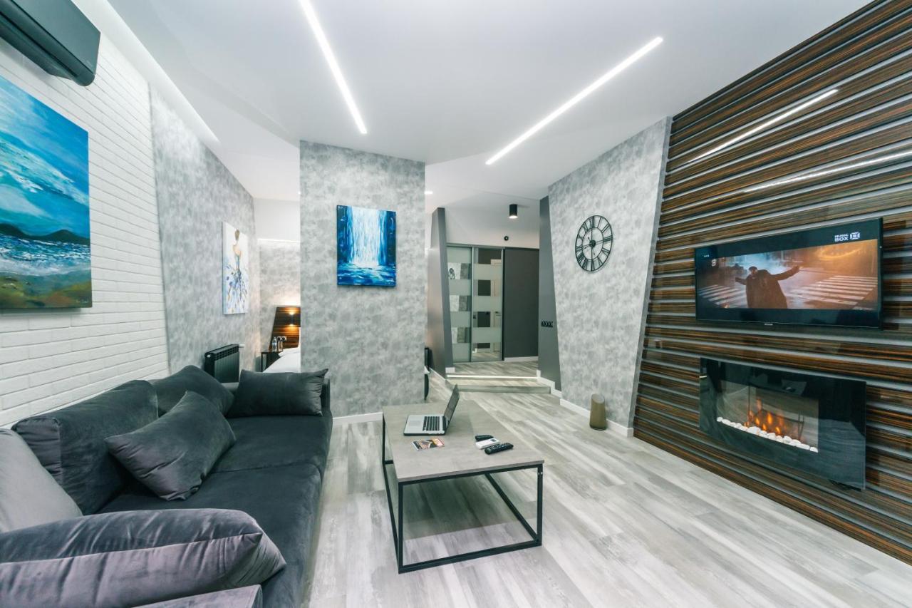 Luxury Apartments Arena Guliver Kyiv Exterior photo