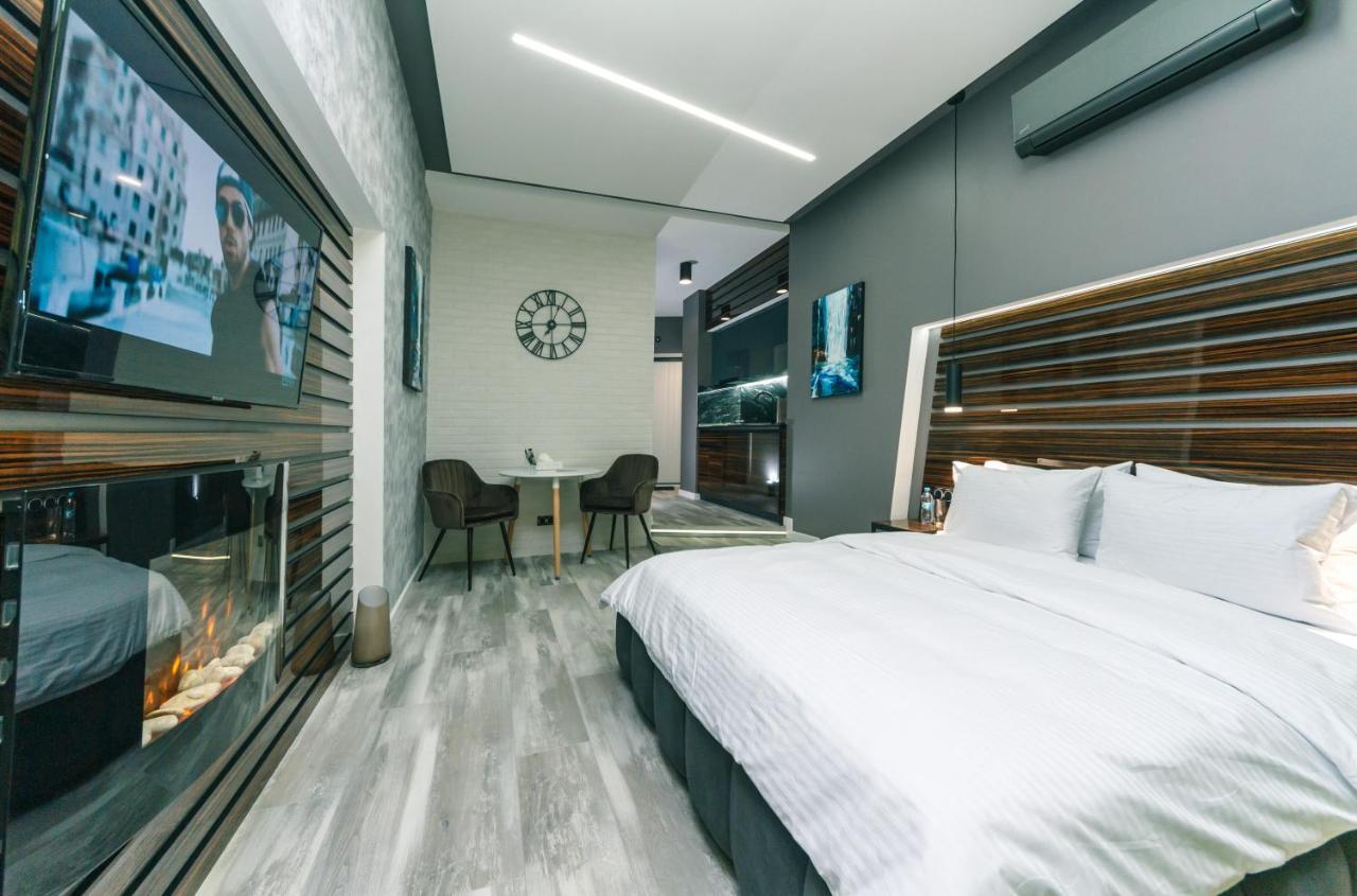 Luxury Apartments Arena Guliver Kyiv Exterior photo